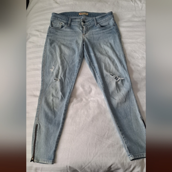 GUESS CAPRI Distressed JEANS - Picture 3 of 5